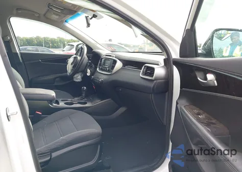 2017 Kia Sorento 3.3L Lx z USA, uszkodzony, nr VIN 5XYPGDA50HG221552